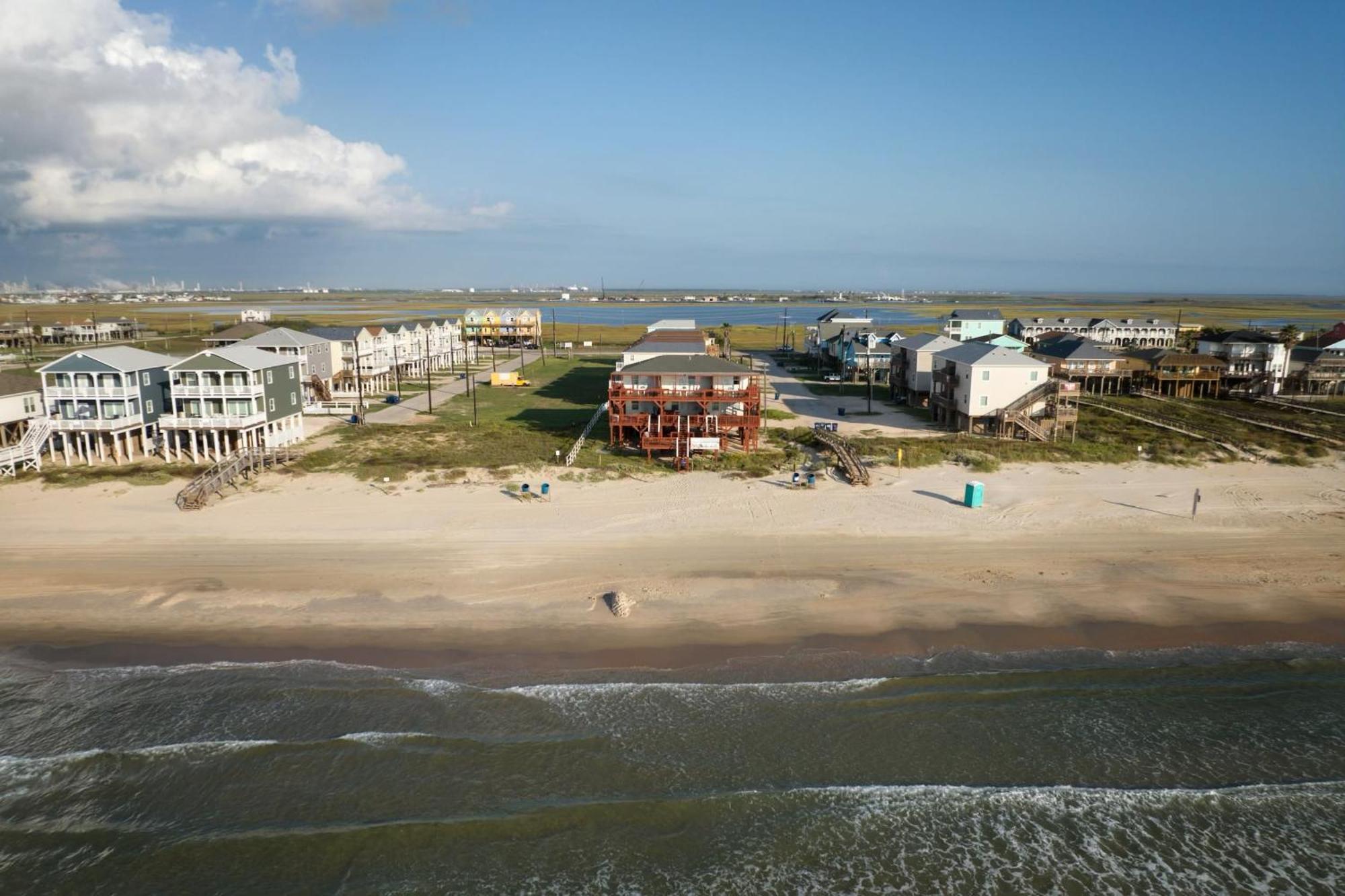 Unobstructed Oceanfront Sea Turtle Unit 2 Beach Pad! Surfside Beach Exterior foto